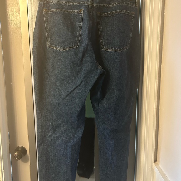 Everlane curvy 90s cheeky straight Jean regular length size 32. - Picture 5 of 6